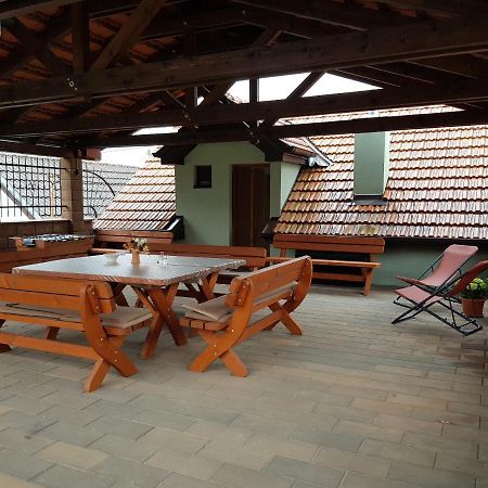 Sklep U Cejku Villa Mutenice Exterior photo