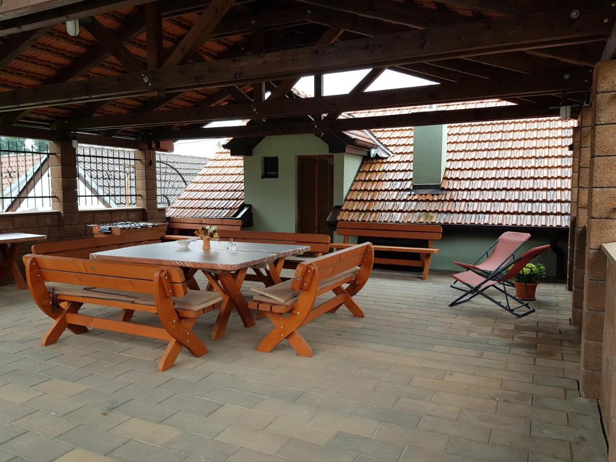 Sklep U Cejku Villa Mutenice Exterior photo